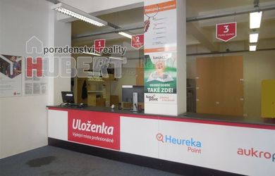 Pronájem: komerční prostory pro služby (130m2) - v centru Zlína