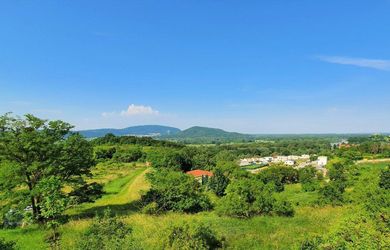 Exkluzívne PNORF – investičný pozemok, 7039 m², panoramatický výhľad, Devín