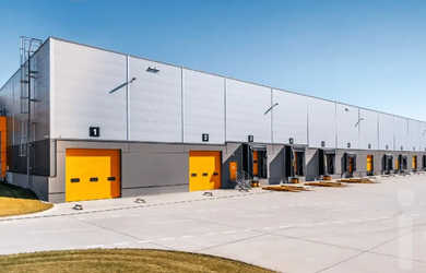Prenájom výrobno-skladových priestorov od 1 500 m2 do 10 000 m2 Dubnica nad Váhom