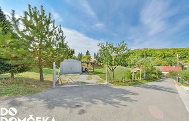 DO DOMČEKA | REZERVOVANÉ Slnečný stavebný pozemok v blízkosti lesa, Kríková, Banská Štiavnica
