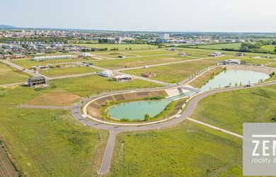 Znížená cena ! Pekný stavebný pozemok v novej lokalite, Senec - Lužianky,