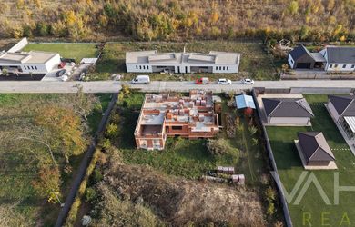 Rozostavaný RD na JEDINEČNOM POZEMKU s výmerou až 2100m2, Kamenná cesta Trnava
