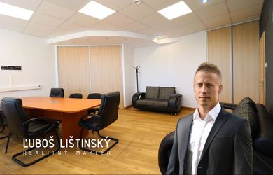 PRENÁJOM Kancelária (102m2) s parkovaním, Štúrova ul, Svit (CHEMOSVIT)