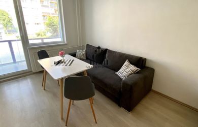 Na prenájom garsónka 22m2 + loggia na Ostravskej ul.