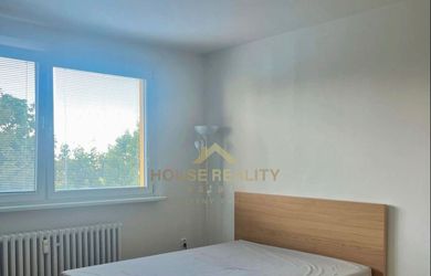 Prenájom pekný 1 izbový byt, Závadská ulica, Bratislava III Rača