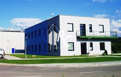ADMINISTRATÍVNA BUDOVA V PRIEMYSELNEJ ZÓNE MARTIN