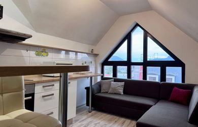 Na prenájom | 2-izbový byt 63 m² v centre Martina, komplet zrekonštruovaný, plne zariadený, pešia zóna | MT