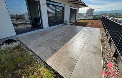 3 izbový byt s 100 m2 terasou Topoľčany