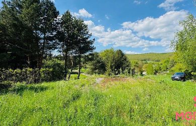 Na predaj stavebný pozemok 1052 m² – Horná Ves, časť Pacov