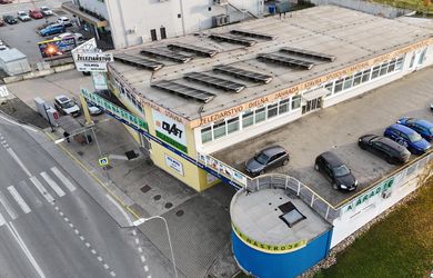 AZ. Investičná príležitosť - Obchodné, skladovacie, kancelárske priestory na Štúrovej ulici v Nitre