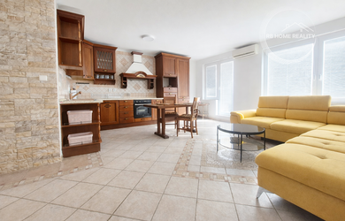 NA PREDAJ NADŠTANDARDNÝ 2-IZBOVÝ BYT 86 m² | po kompletnej rekonštrukcii | Ružinov – Trnávka