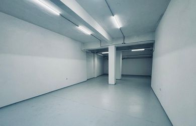 Prenájom sklad 84,5 m2 – Lombardini  - bývalý areál ZŤS