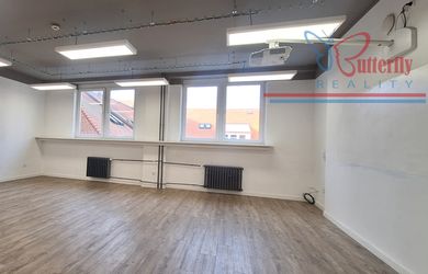 NA PRENÁJOM: kancelárske priestory od 35 m2 v centre mesta, Hviezdoslavovo nám.