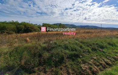 Investičný pozemok pri Humennom s rozlohou 3177 m2