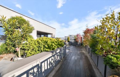 Exkluzívny 5i penthouse s luxusnou veľkometrážnou terasou, blízko lesov Devínskej Kobyly