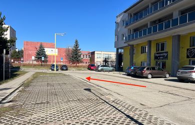 Vonkajšie parkovacie miesto Narcisova 6, Terasa