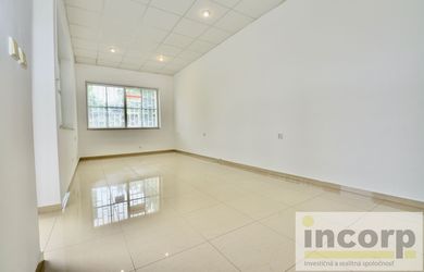 KANCELÁRSKO – OBCHODNÝ SAMOSTATNÝ CELOK (40 M2), KADNÁROVÁ ULICA