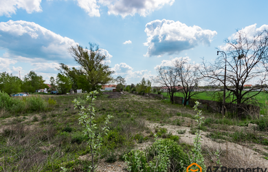 AZ PROPERTY* ponúkame na predaj priemyselné pozemky  Rovinka v blízkosti Jazero Košariská