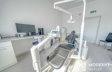 Zubná ambulancia pripravená na okamžité prevádzkovanie v Pobedime