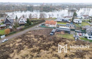 Na predaj stavebný pozemok v obci Sekule - Štrkovňa Lúčky