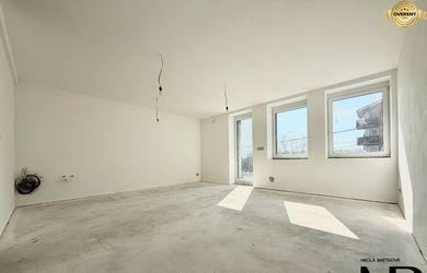 Na predaj 3-izbový byt s terasou, 2x parking, novostavba Svinná