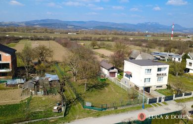 Na prenájom | Pozemok | Dubnica nad Váhom |  721m² | Rovinatý pozemok