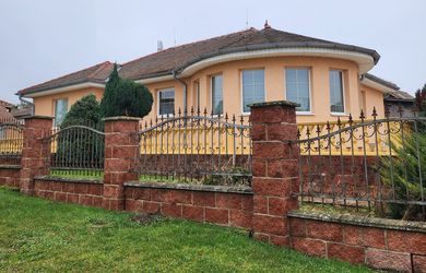 EXKLUZÍVNE, veľkorysý rod.dom vo vyhľadávanej lokalite Nitra - Janíkovce