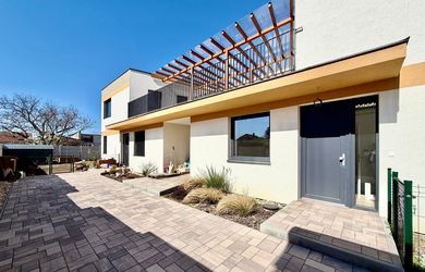 TopRealSK – EXKLUZÍVNE | Dizajnový byt s panoramatickou terasou 41 m² – Viničné