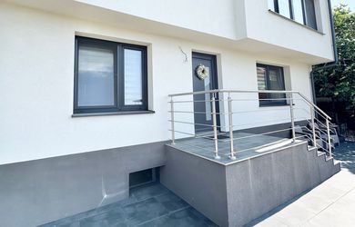 RENATAS  | BYTOVÝ DOM  SO 7 JEDNOTKAMI A VÝHĽADOM NA BRATISLAVU