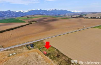Slnečný stavebný pozemok s výhľadom na Tatry – Liptov