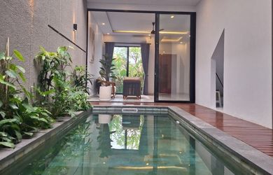PREDAJ Investičná 3KK poschodová vila s bazénom na ostrove BALI-Tabana