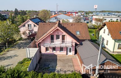 Na predaj 6-izbový rodinný dom s krásnou záhradou v Šamoríne