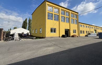 Výrobný areál v priemyselnej časti mesta Senica