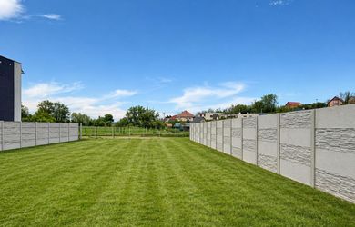 AZ. PREDAJ slnečného stavebného pozemku s výmerou 545 m² v obci Dvorníky