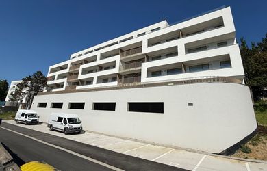 WINEHILLS - 4i. byt s nadštandardnou rozlohou + 3x terasa