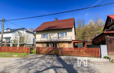 Na predaj priestranný 6-izbový rodinný dom v Oščadnici