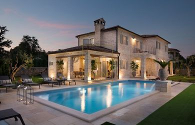 Znížená cena - Luxusná vila s bazénom na Istrii