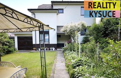 Priestranný 6-izbový rodinný dom v srdci Vysokej nad Kysucou