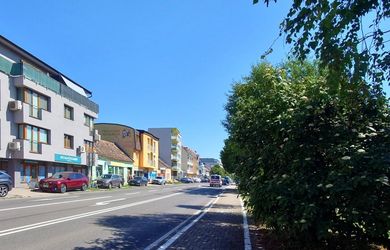 Nezariadený, veľkometrážny 2i v centre s klimatizáciou, províziu RK NEPLATÍTE