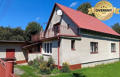 Slnečný rodinný dom s veľkorysým pozemkom v Turzovke