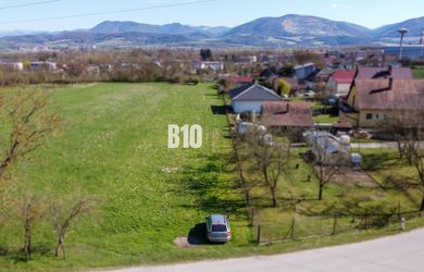Investičný pozemok 2382m² s výhľadmi a potenciálom Lednické Rovne