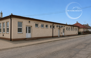INVESTIČNÁ PRÍLEŽITOSŤ ! Komerčný objekt 458 m² s pozemkom 781 m² a projektom prestavby v meste Gabčíkovo