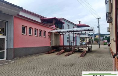 Na prenájom 1300 m2 skladovo-administratívny objekt Banská Bystrica