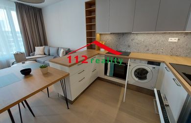 Na prenájom klimatizovaný 2 izbový byt v novostavbe SKY PARK, 16.poschodie, Bratislava I, Staré mesto