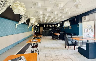 Komerčný priestor vhodný pre kaviareň, cukráreň, bistro al. iné
