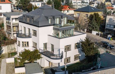 NIDAL: Predaj Mudroňova - Jedinečný 3 izbový byt na hradnom kopci s atmosférou rodinného domu (Byt A)
