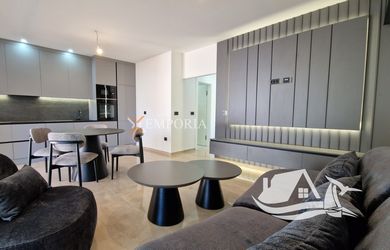 en pár kroků od pláže. Zařízený apartmán v prestižní čtvrti Diklo, Zadar, Chorvatsko