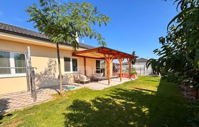 MACH Reality EXKLUZÍVNE na predaj krásna novostavba bungalov len 15km od Senca v obci Jelka