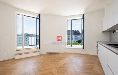 HERRYS – Na predaj 1,5-izbový apartmán s výhľadom na Slavín v projekte UNO Poštová
