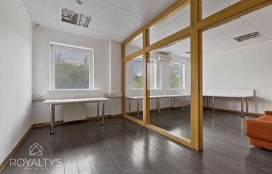 PÚCHOVSKÁ ul. | Priestranné skladové priestory so zázemím vo frekventovanej lokalite | IHNEĎ VOĽNÉ